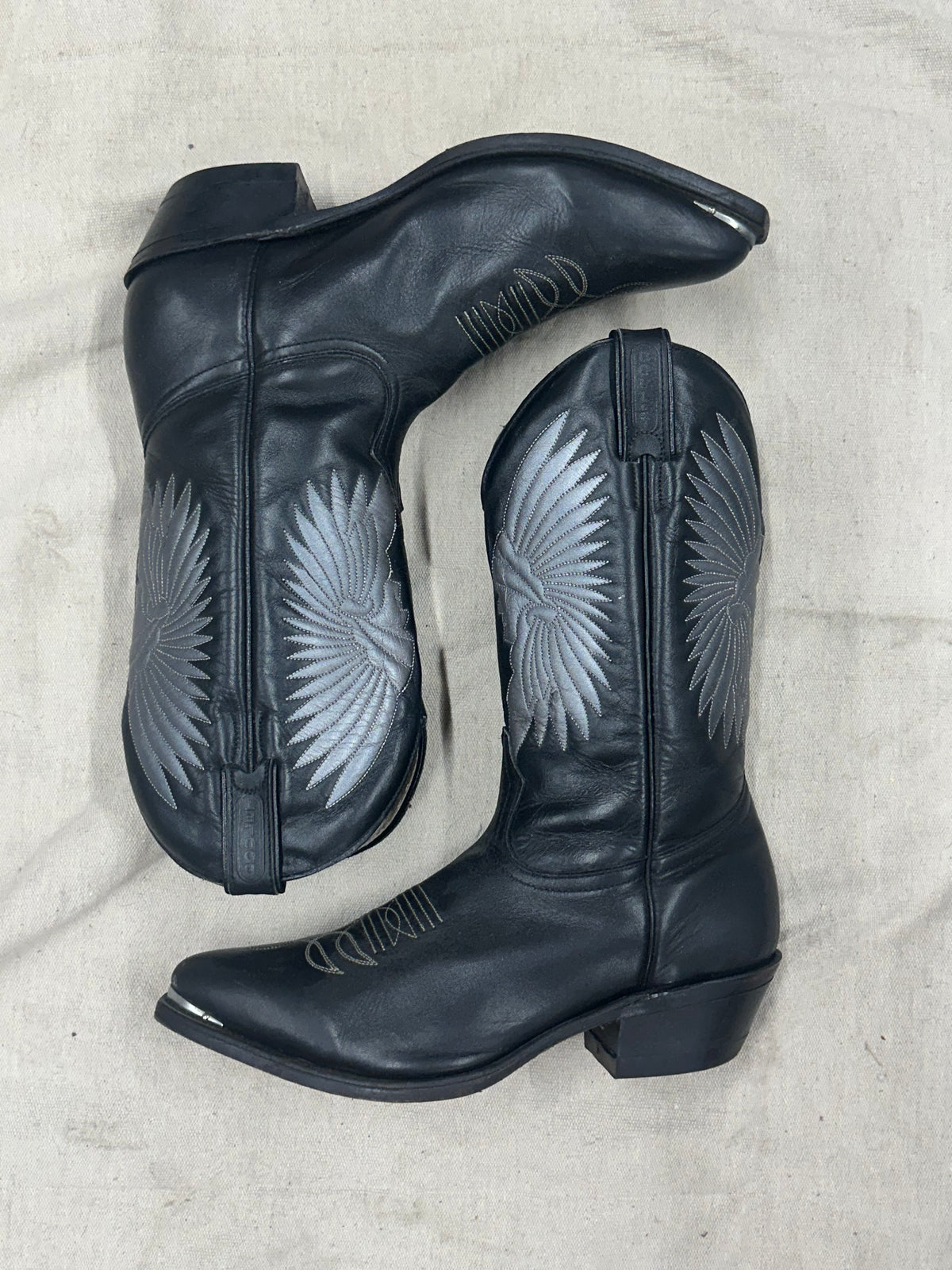 Vintage Black With Silver Detail Cowboy Boots