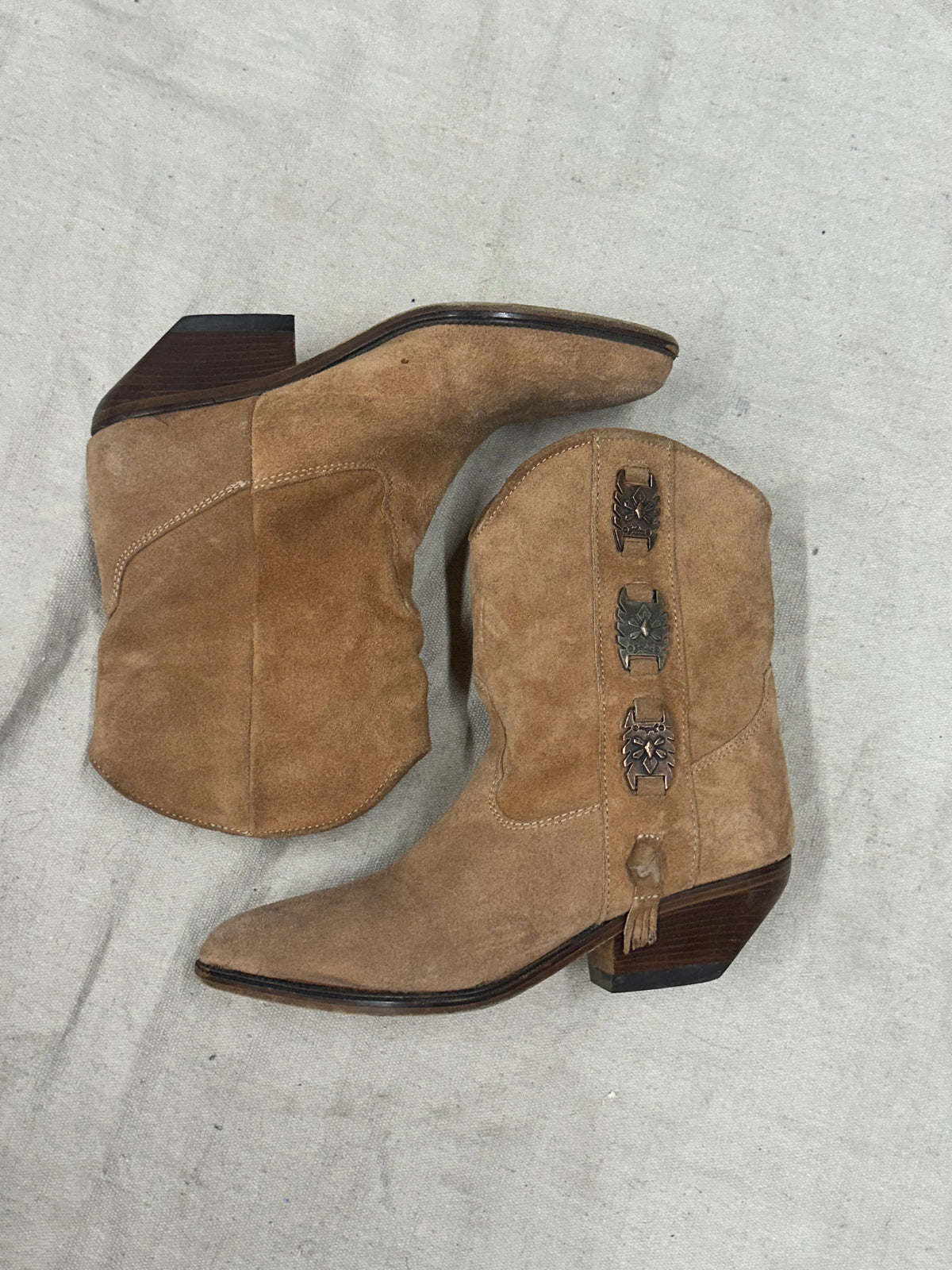 Vintage Beige Cowboy Boots