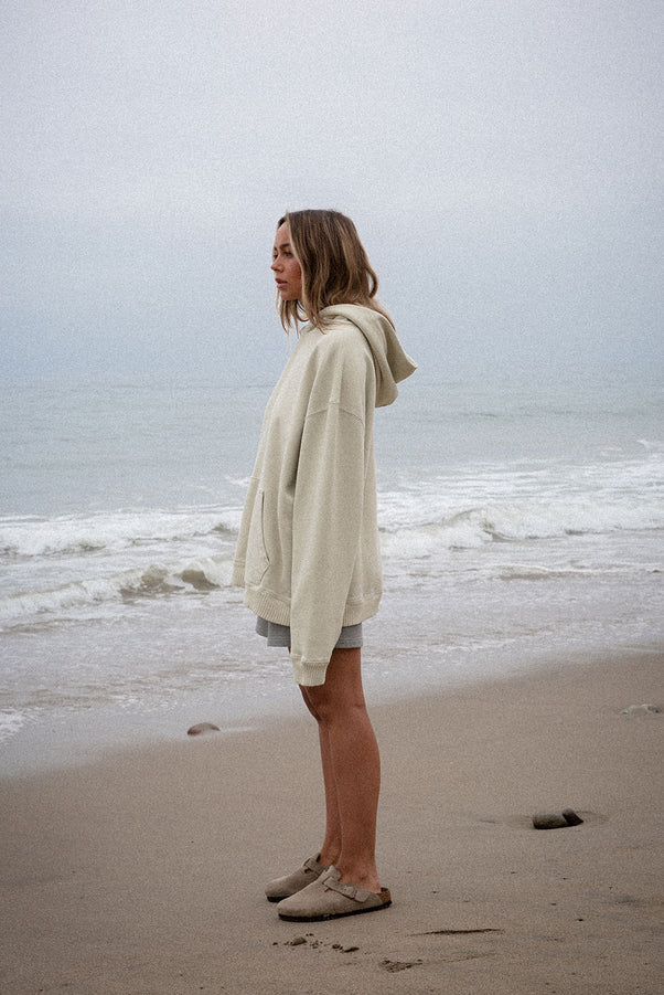 CORE HOODIE