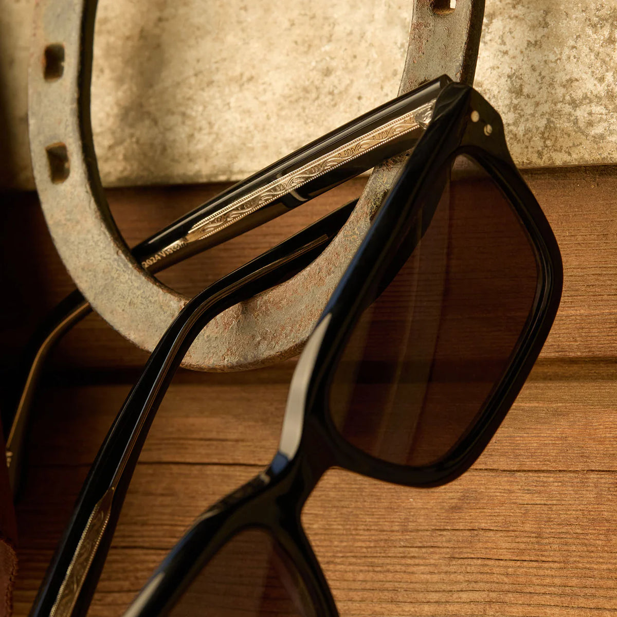 John Dutton - Black Sunglasses