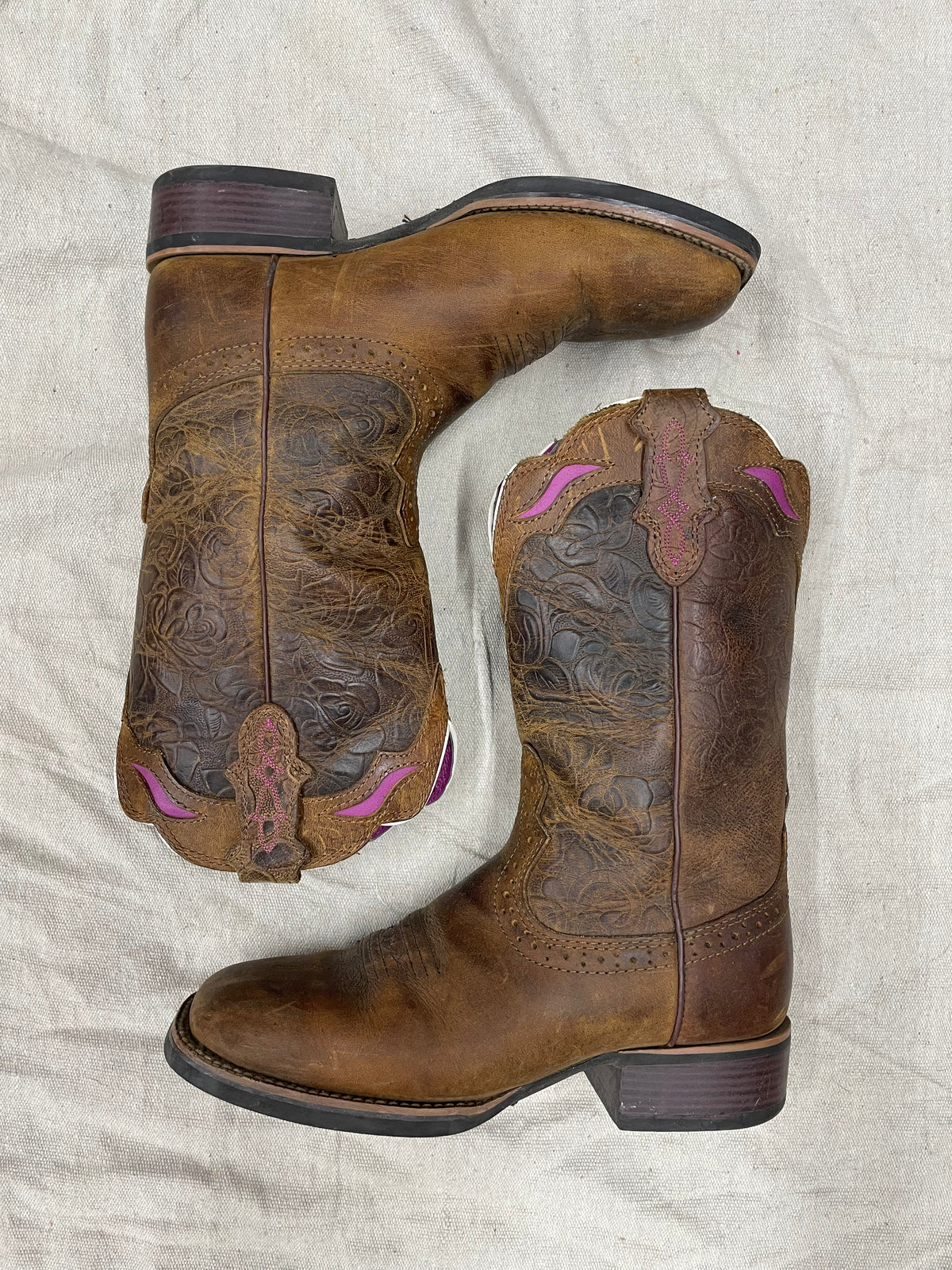 Vintage French Toe Flower Tooled Cowboy Boots