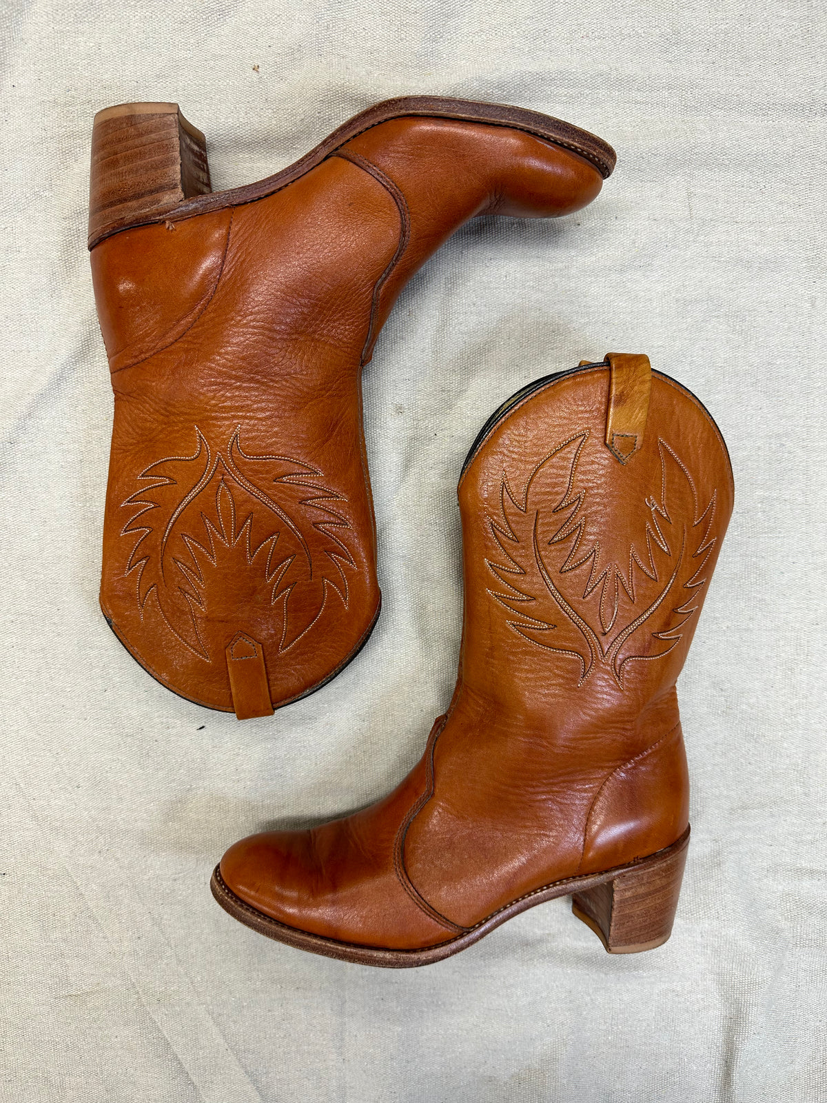 Brown Feather Detailed Ankle Boots