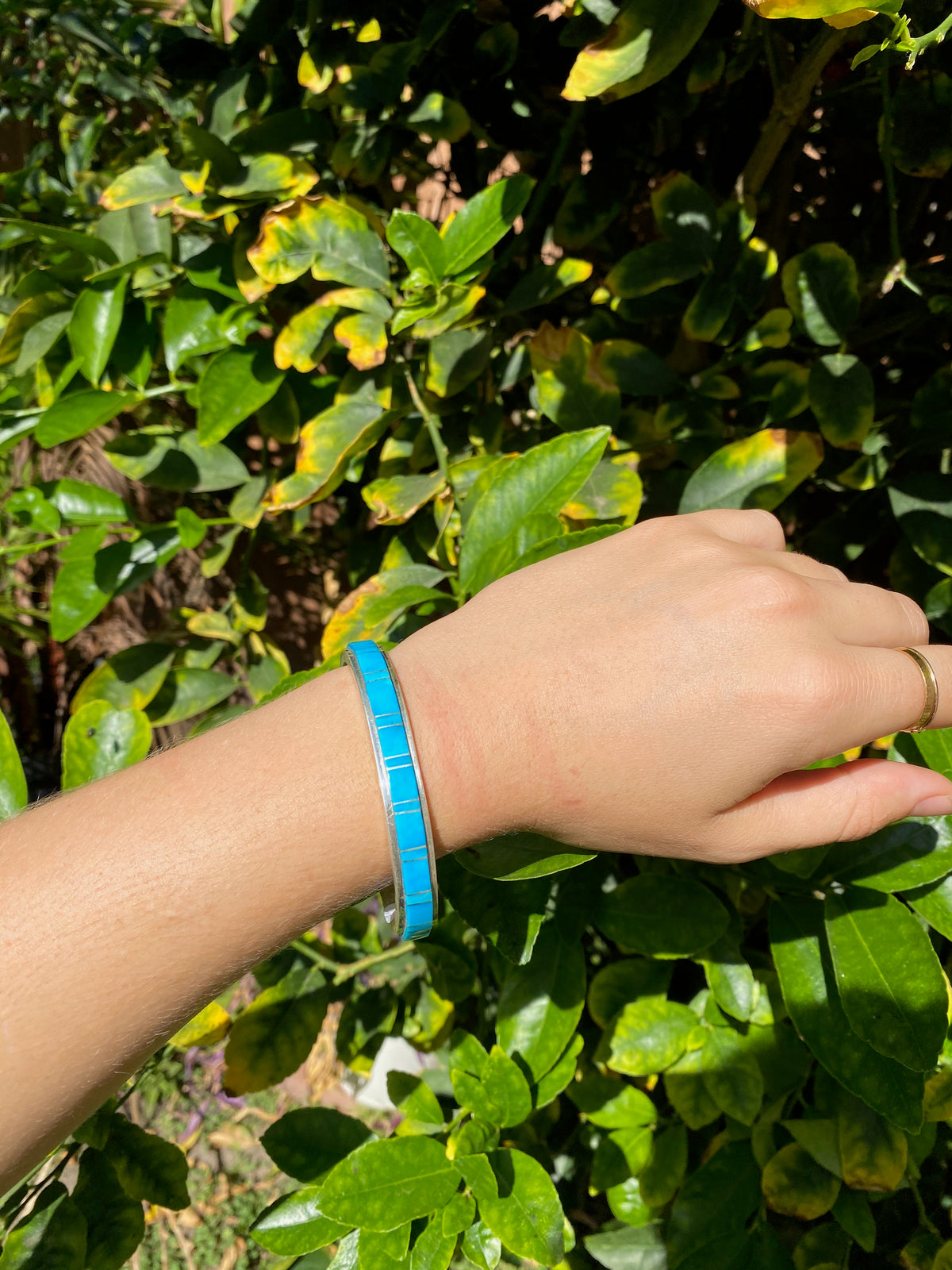 Navajo Handmade Kingman Turquoise Bracelet