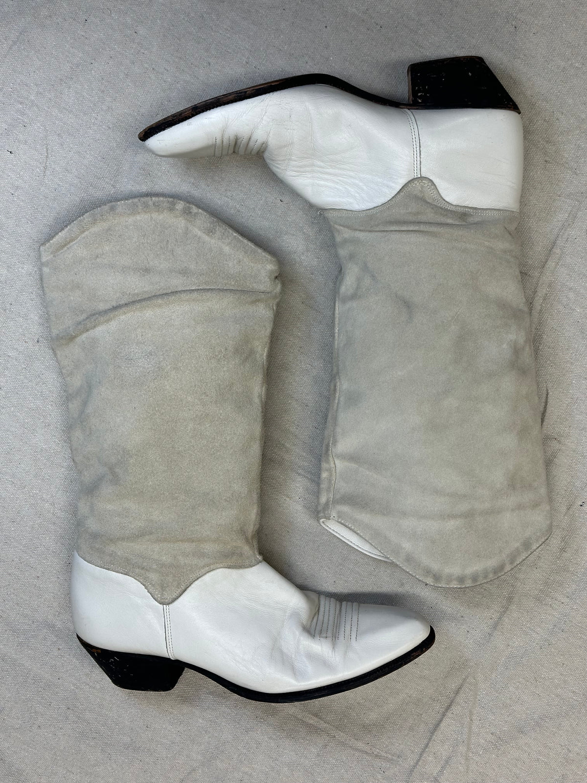 White Suede Top Cowboy Boots B16