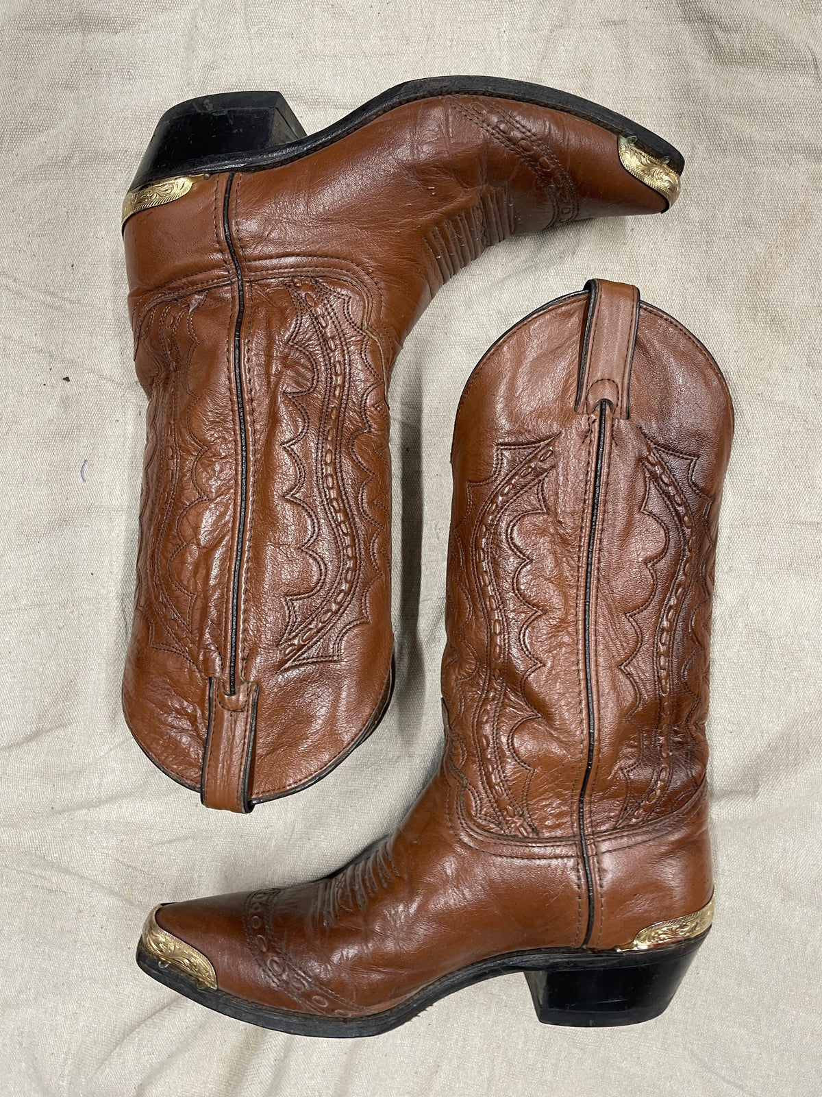 Vintage brown round toe with metal toe Rand cowboy boots