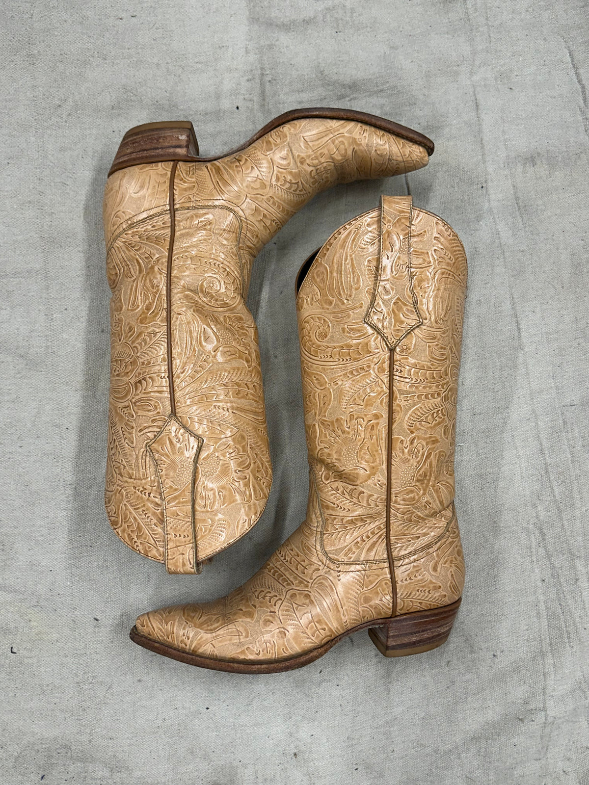 Vintage Floral Tan Cowboy Boots