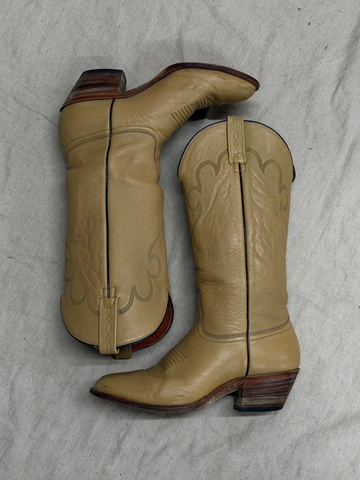 Vintage Tan Cowboy Boots