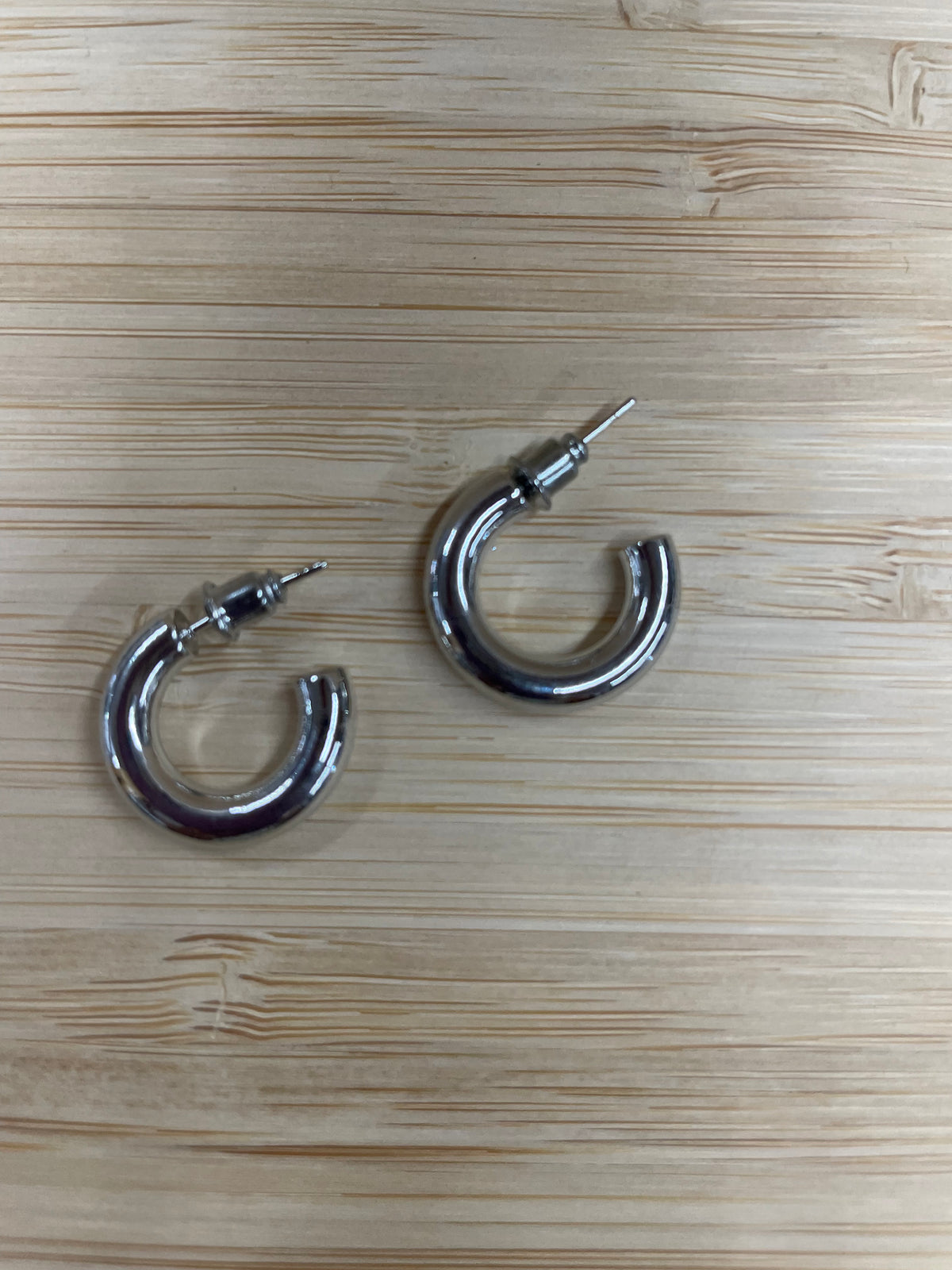 Small White Gold Hoop Earrings