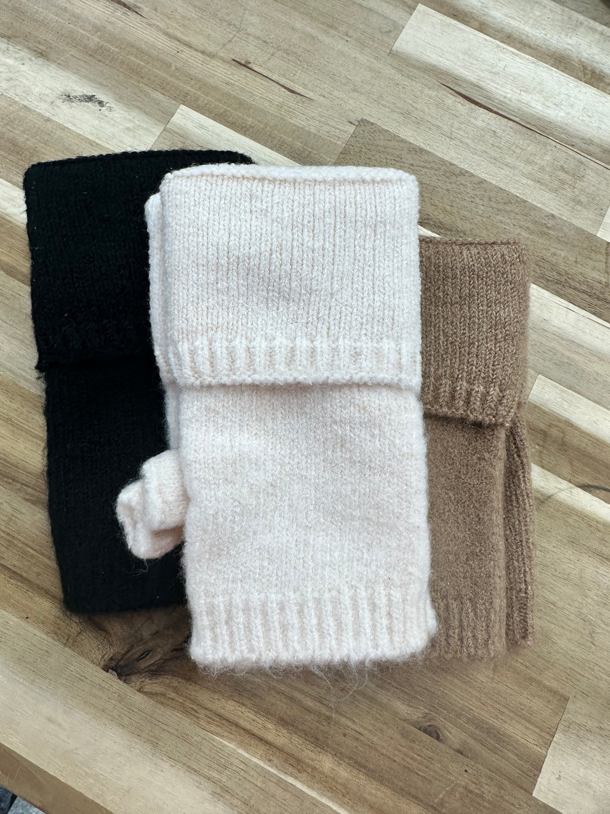 Fingerless Solid Knit Gloves