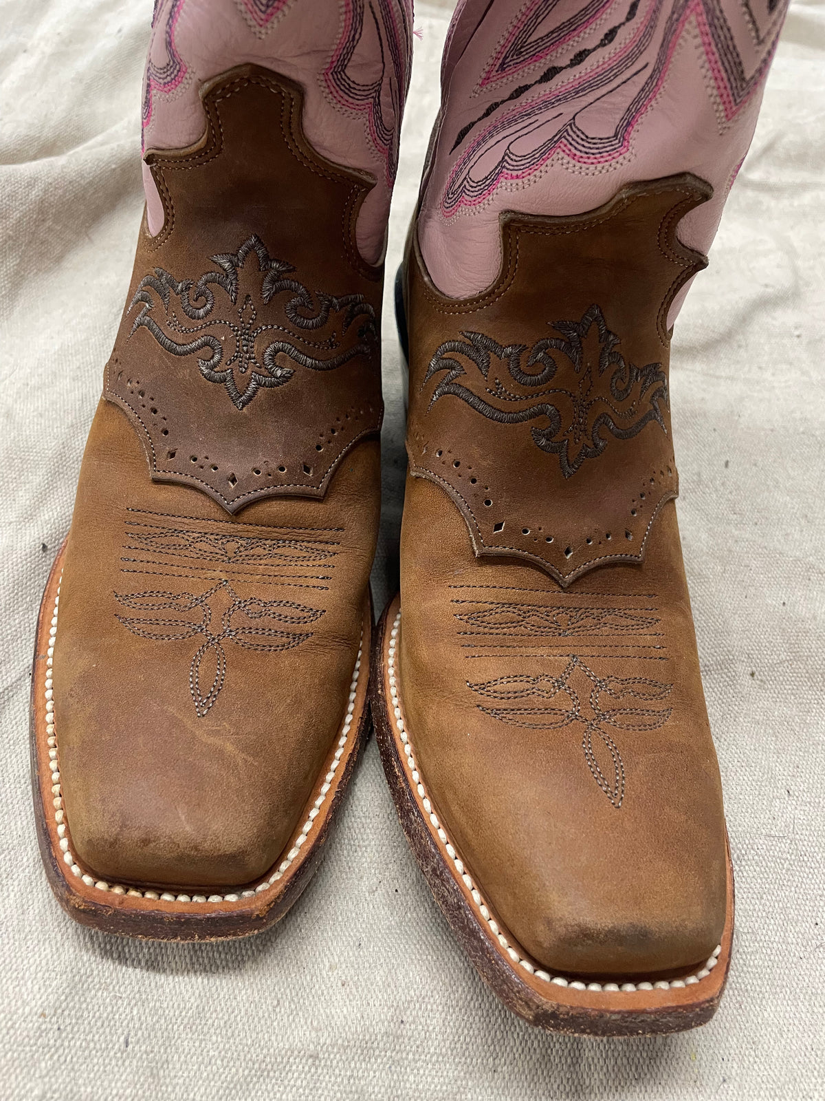 Vintage Pink Tops Suede French Toe Cowboy Boots