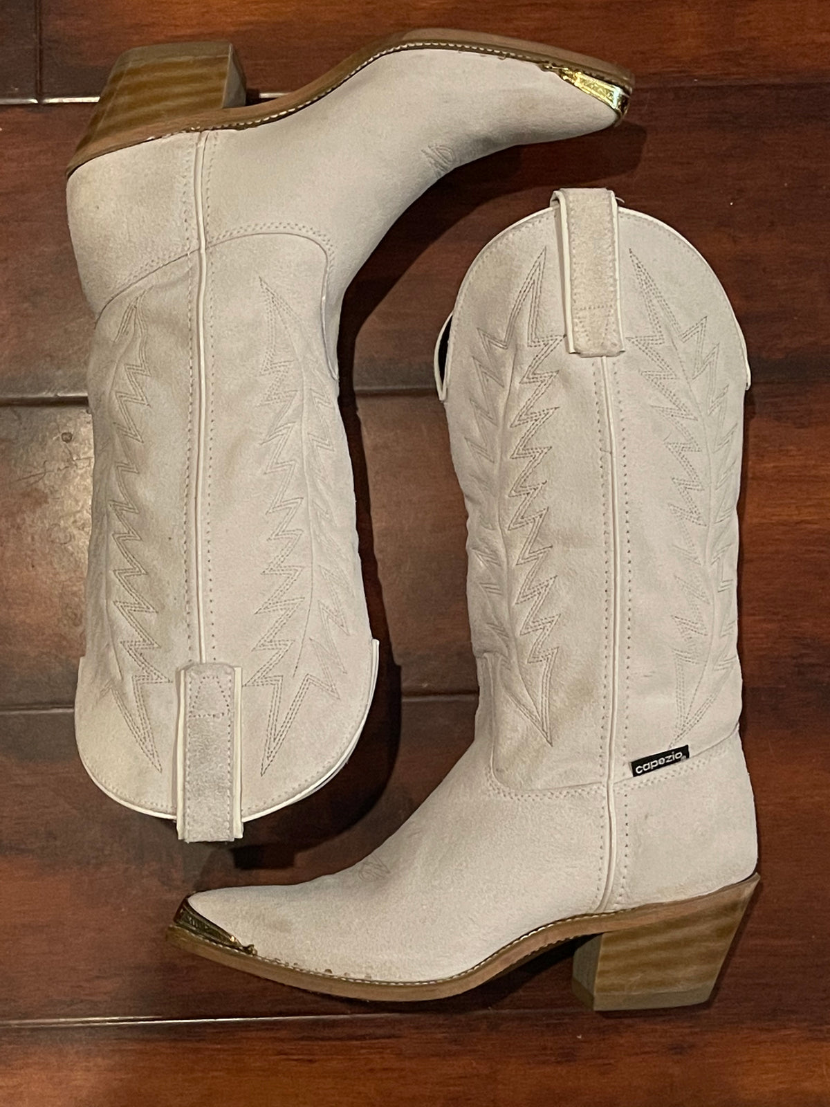 Vintage 1980's White Suede Capezio Boots