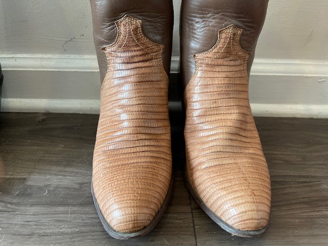 Justin store armadillo boots