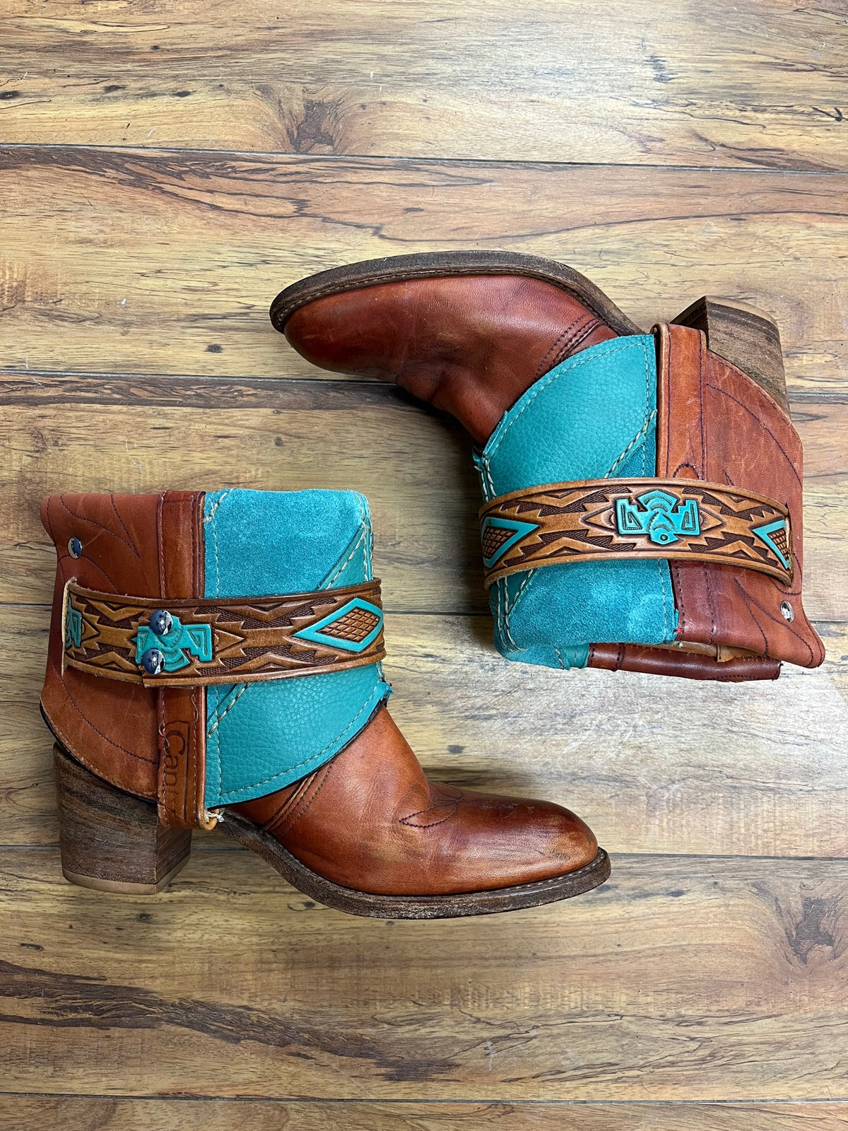 Vintage Turquoise Panel Canty Boots