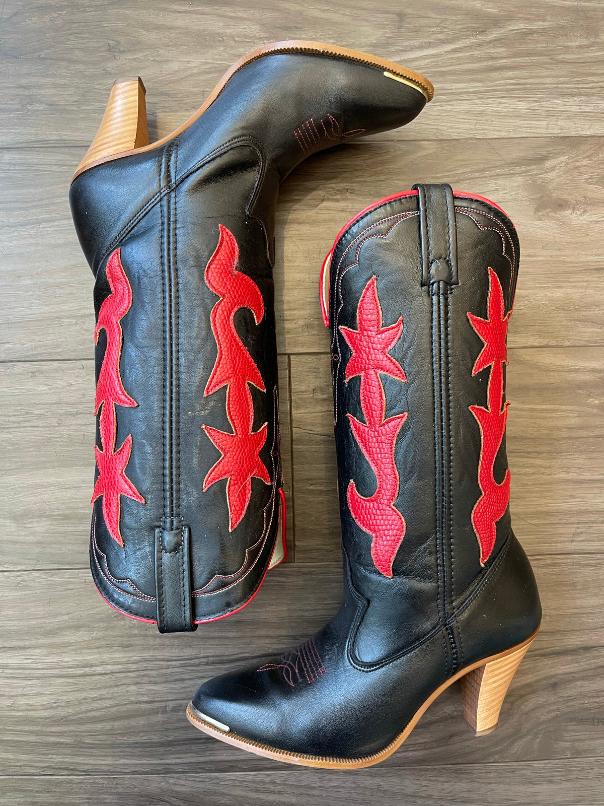 Vintage Dingo Black & Red Boots